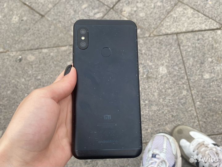 Телефон б/у Xiaomi Mia A2 Lite