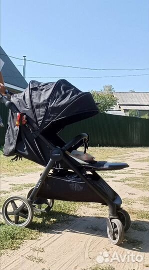 Прогулочная коляска Luxmom