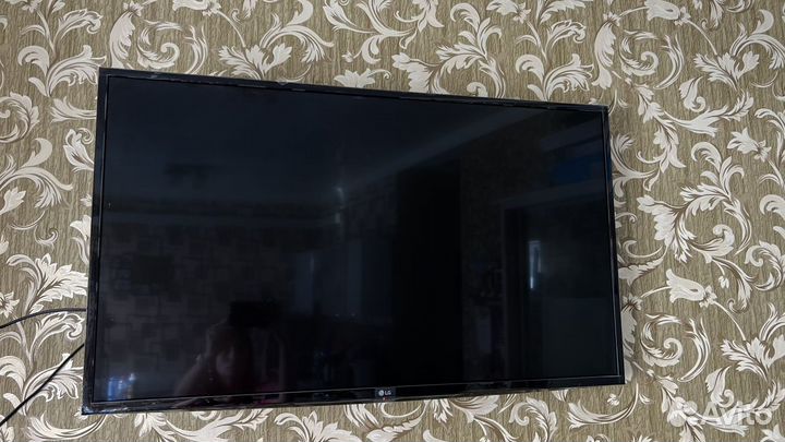 Телевизор LG 43 UH610V