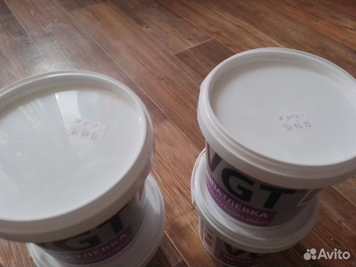 Шпатлевка акриловая VGT 1,7кг