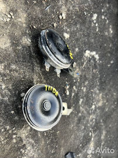 Звуковой сигнал Nissan Tiida c11