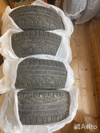 Pirelli Winter Sottozero 210 Serie II 225/50 R17 94H