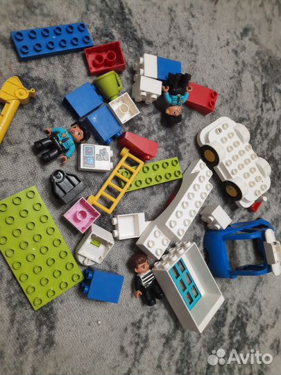 Конструктор и игрушки