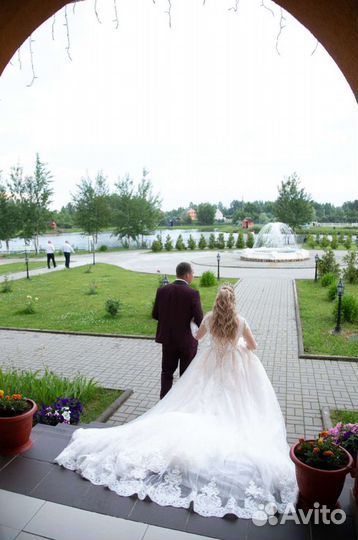 Свадебное платье