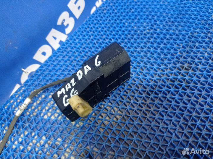 Моторчик заслонок отопителя Mazda 6 Gg седан AJ