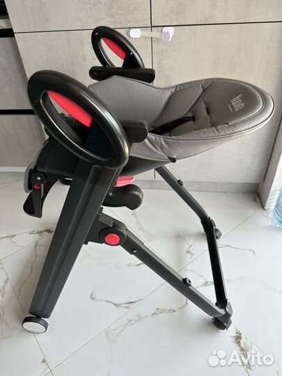 Стульчик для кормления nuovita