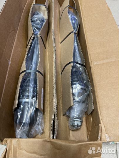 Привод передний 202-352F-01B.001 1333431, 1333802