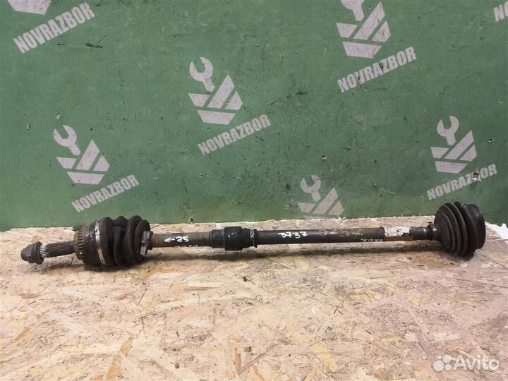 Полуось передняя правая Митсубиси Галант 8