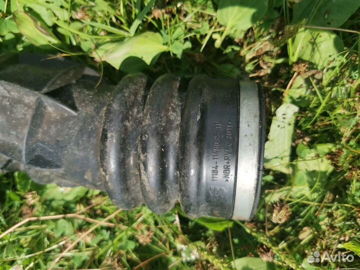 Патрубок воздушного фильтра LADA granta