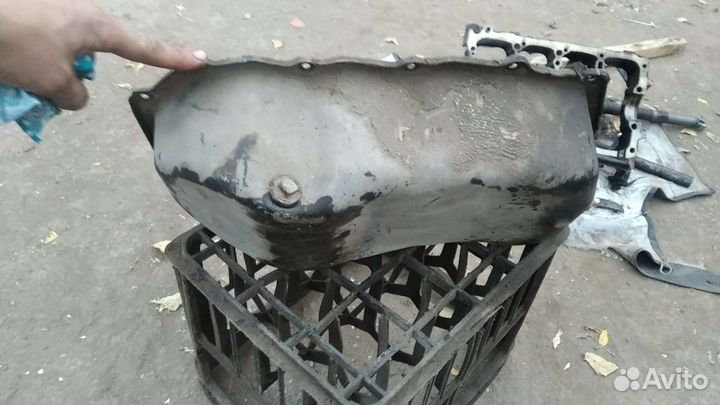 Поддон картера двигателя на двс Волга Крайслер