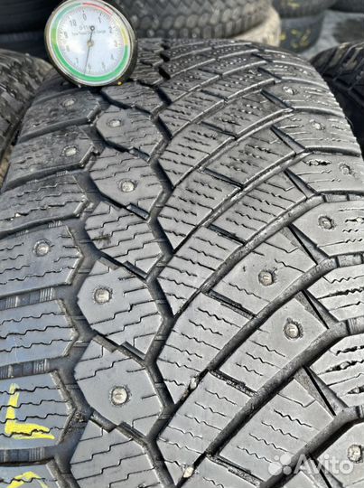 Continental ContiIceContact 4x4 235/65 R17