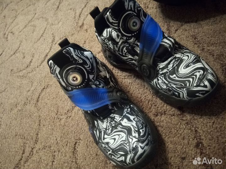 Кроссовки мужские 41 размер новые