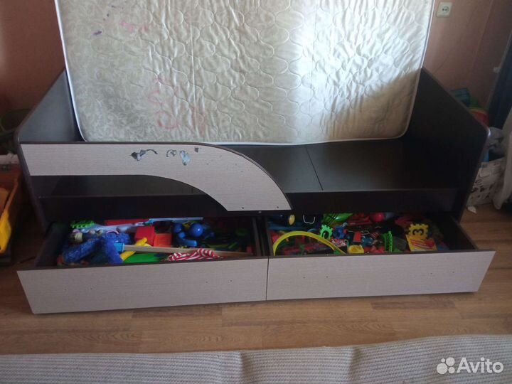 Детская кровать от 3 лет с матрасом бу