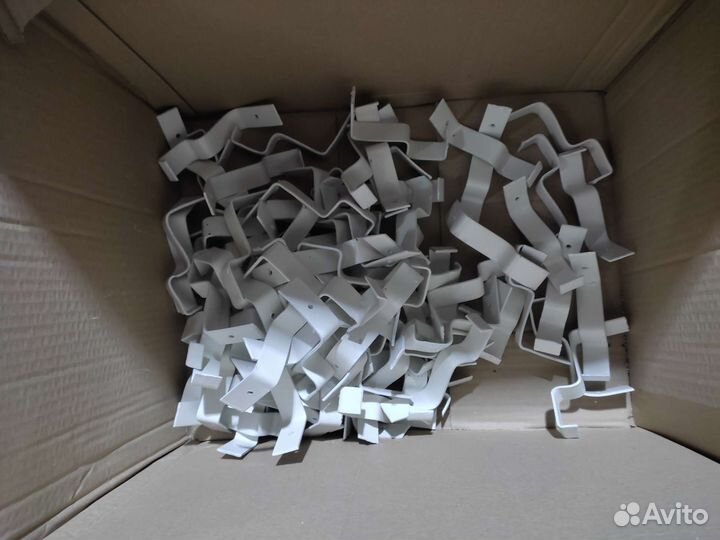 Крепления настенные для кварцевых обогревателей