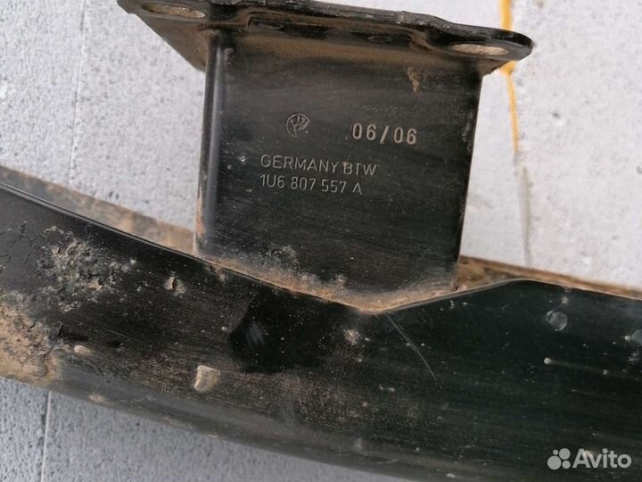 Усилитель бампера