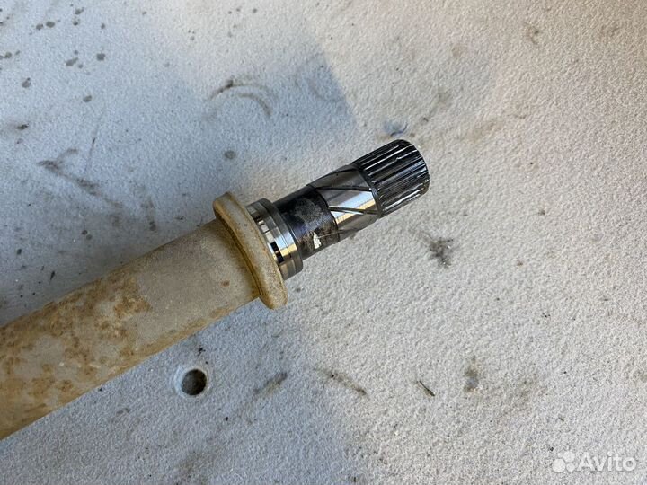 Полуось передняя правая Renault Fluence I (2009–20