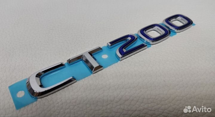 Lexus -Шильдик наклейка буквы на ст 200 новые