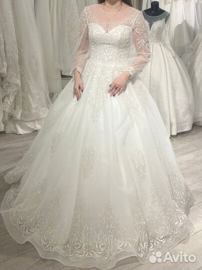 Свадебное платье