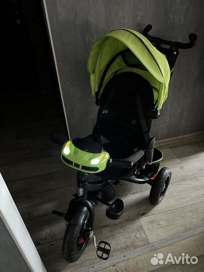 Трехколесный велосипед с родительской ручкой