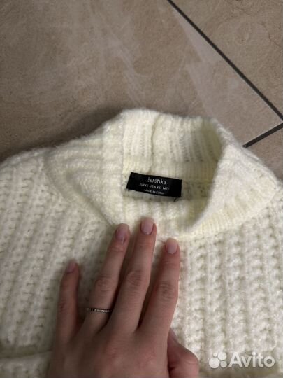 Свитер bershka