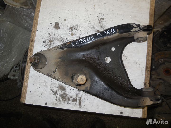 Рычаг передний левый для VAZ LADA Largus 2011)