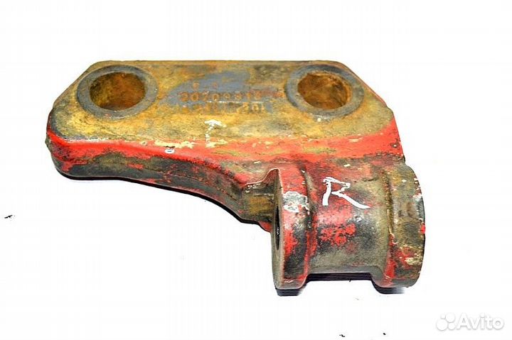 Кронштейн амортизатора вспомогательного моста, ниж