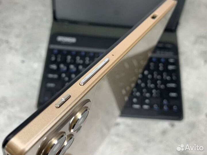 Планшет с клавиатурой 6/128gb