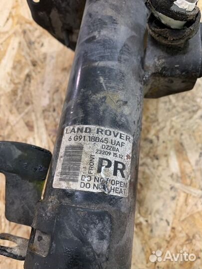 Стойка подвески передняя правая Land Rover