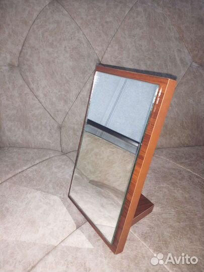 Зеркало настольное