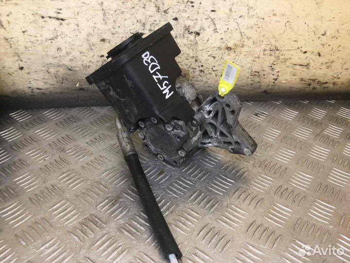 Насос гидроусилителя руля BMW 5-Series 32416783431