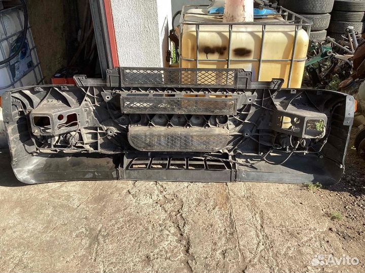 Бампер передний Iveco Stralis