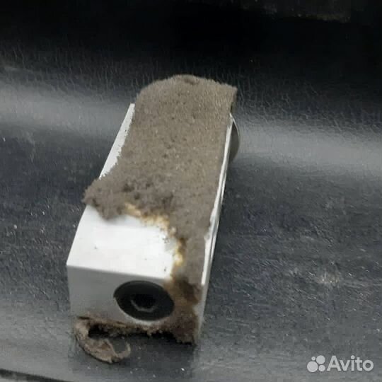 Клапан компрессора кондиционера в салон