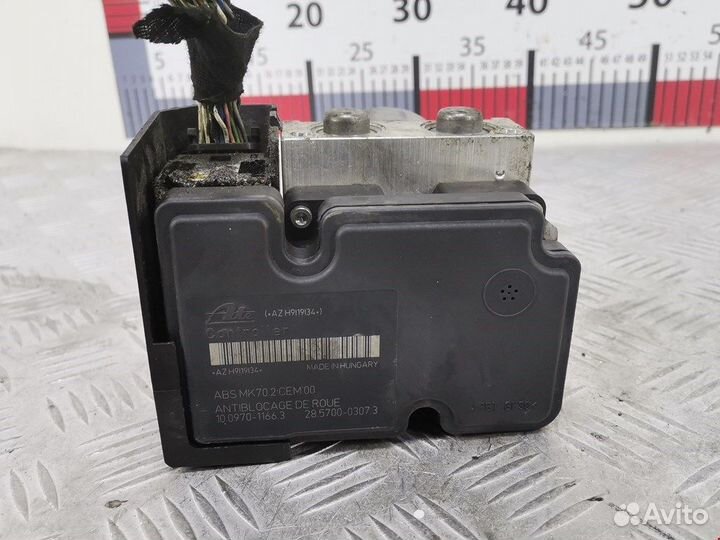 Блок ABS для Peugeot-Citroen C3 Picasso 9665370480