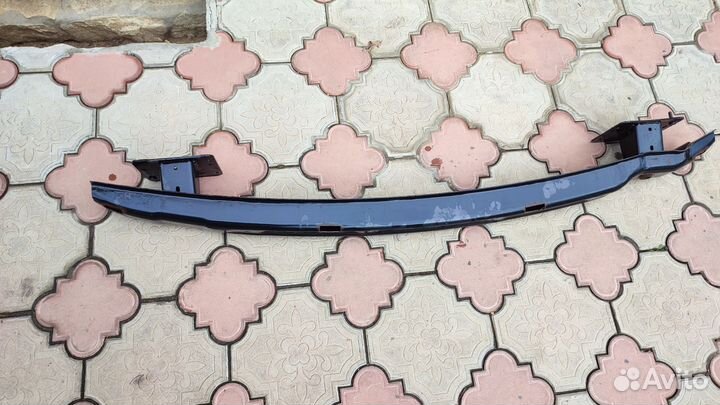 Усилитель заднего бампера Volkswagen caddy