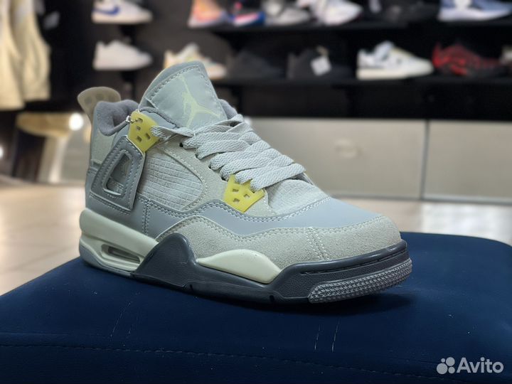 Кроссовки Nike Air Jordan Retro 4