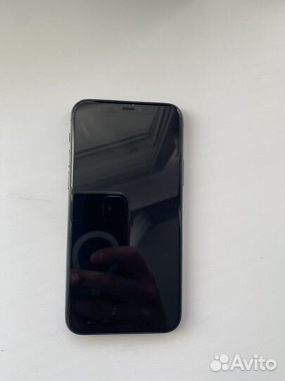 iPhone 11 Pro, 64 ГБ