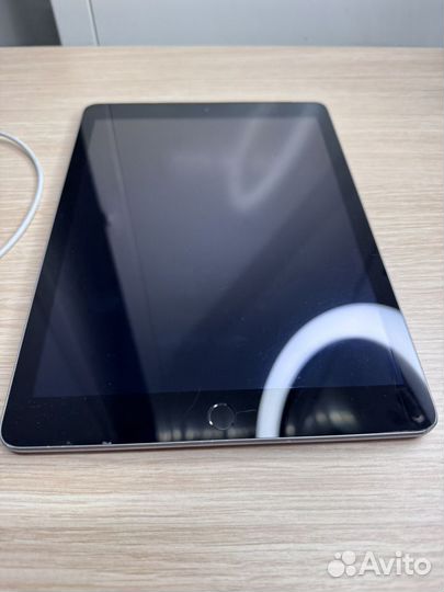 iPad 5 128Gb wifi+sim акк.83