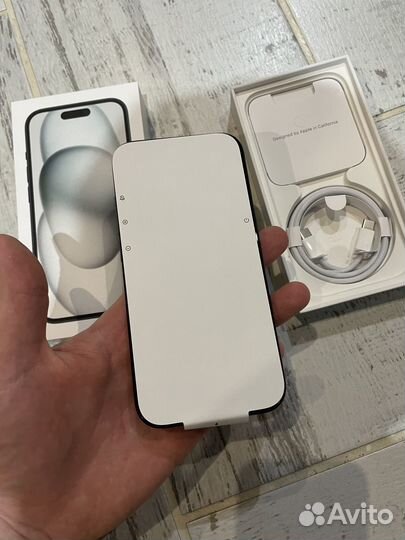 iPhone 15, 256 ГБ