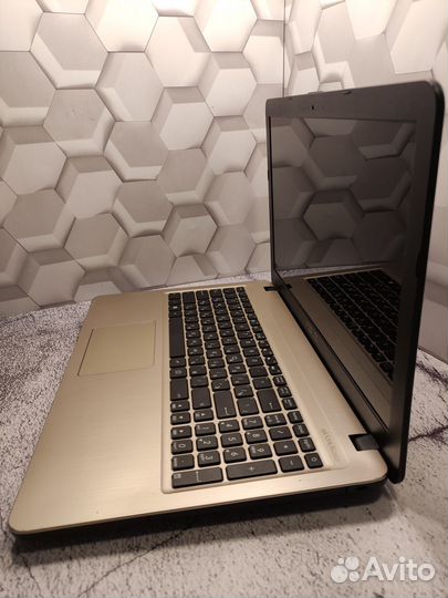 Стильный Asus c SSD/GeForce 920М/500GB/intel i5