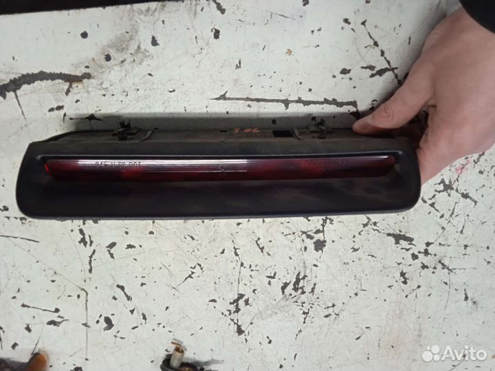 Дополнительный стоп сигнал Peugeot 306 Пежо 306