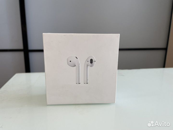 Коробка от наушников AirPods 2