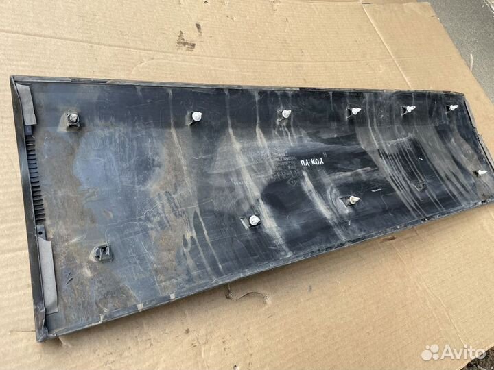 Накладка двери передней левой черная Рено Колеос