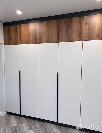 Шкаф распашной