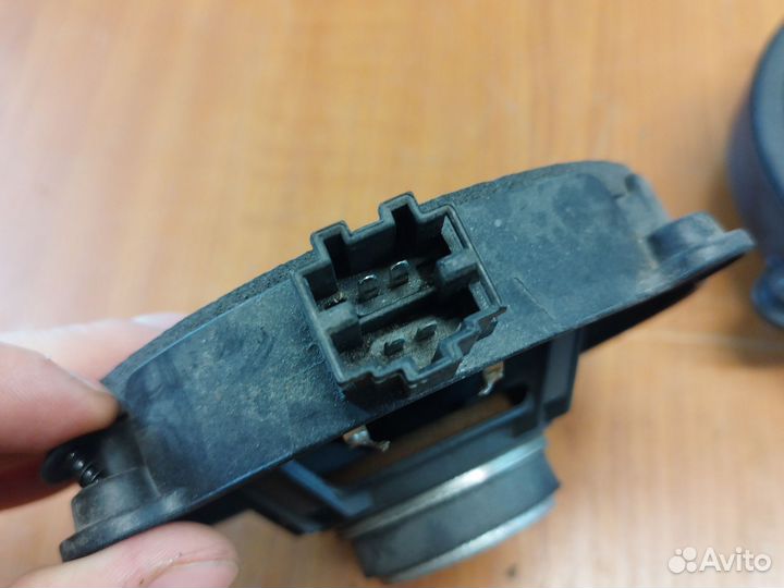 Колонка на дверь Мерседес спринтер 906