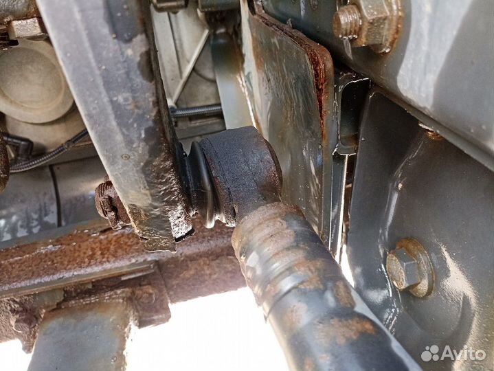 Тяга рулевая продольная