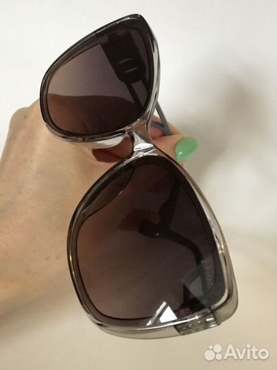 Солнцезащитные очки