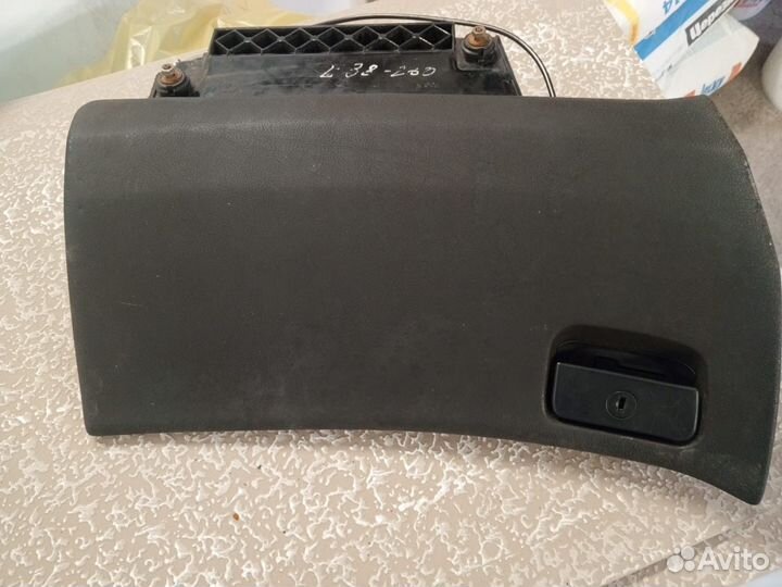 Бардачок bmw e38