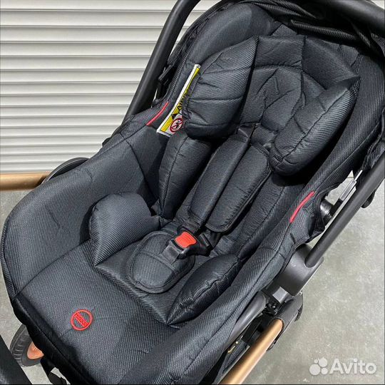 Детская прогулочная коляска Luxmom