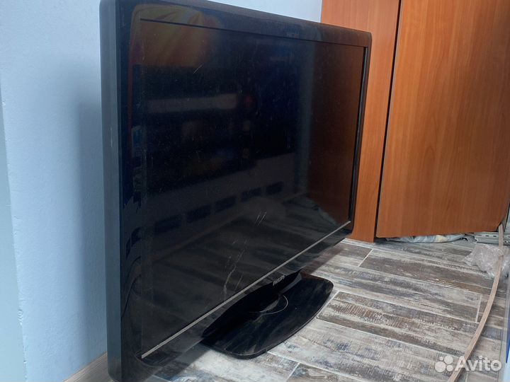 Телевизор на запчасти