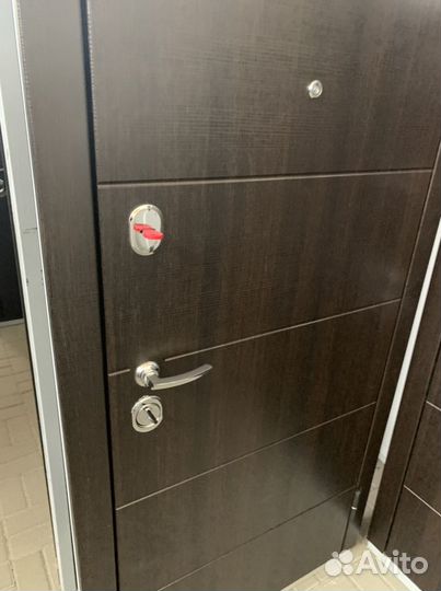 Дуб шале Чикаго царга. Входная дверь. (Установка в